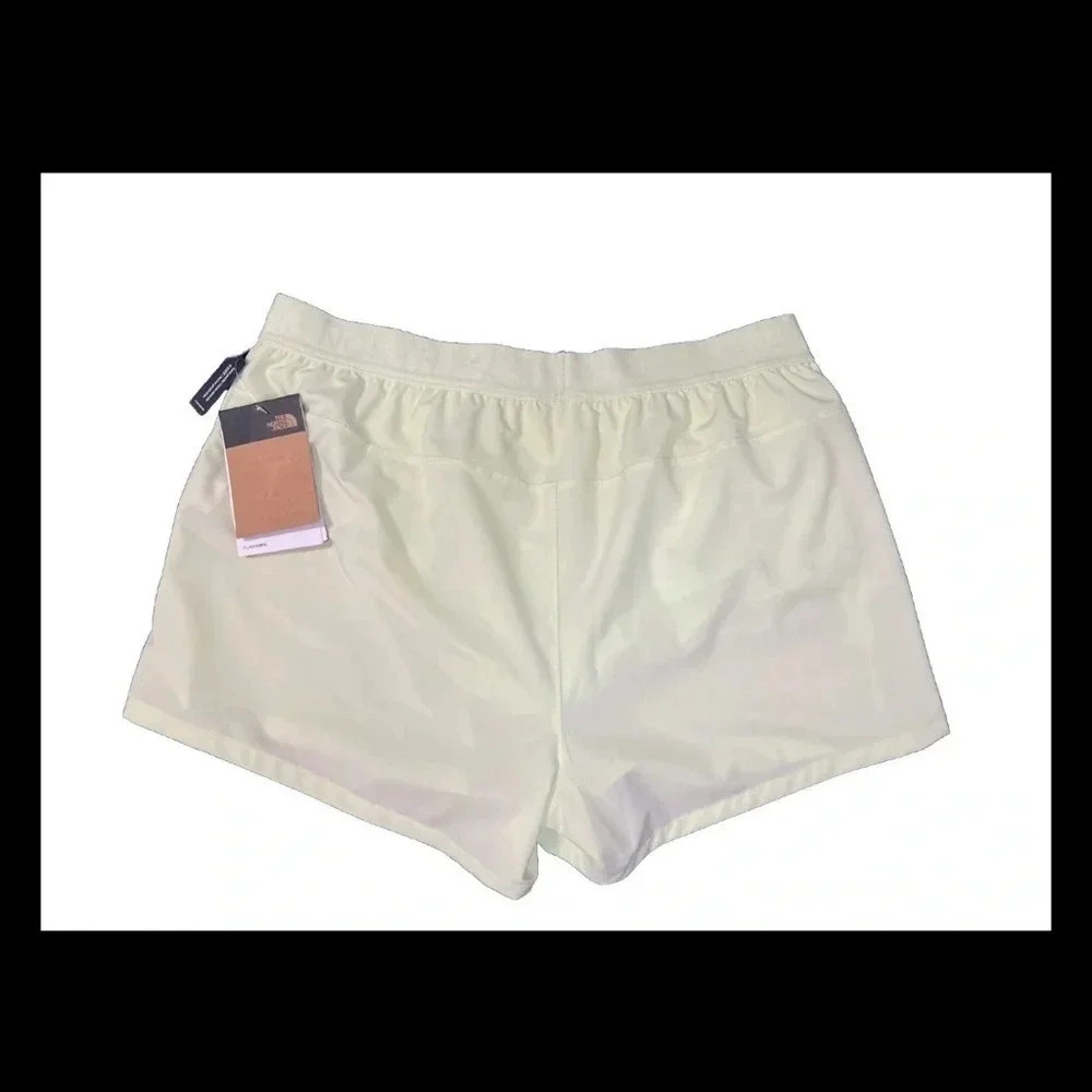 The North Face Women’s‎ Wander 3" Shorts size L  in the color lime cream NWT - Picture 6 of 7